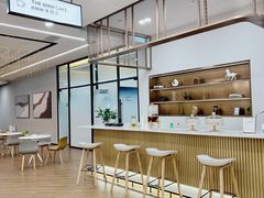 -上海宝信宝马4S店