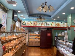 面包甜点陈列柜-新侨三宝乐面包店(崇文门店)
