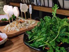 -湊湊火锅·茶憩(杭州湖滨银泰in77店)
