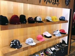 -BAPE STORE®(斯普瑞斯奥特莱斯店)