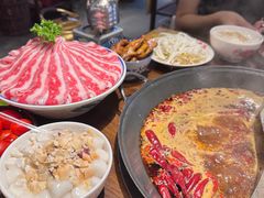 -萍姐火锅·公路夜市(武汉首店)