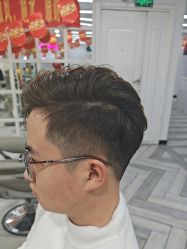-米娜护肤造型