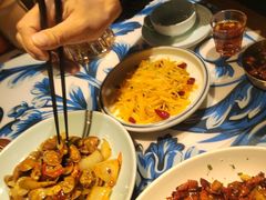 -川流不息·地道川菜·小龙虾(新松江路店)