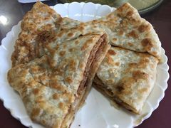 -溢心园香河肉饼总店