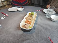 -HOMES上海本帮菜(襄阳公园店)