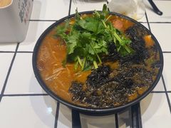 -肥汁米蘭香港米线(长宁来福士店)