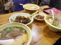 -熊大师牛羊粉(红谷凯旋店)