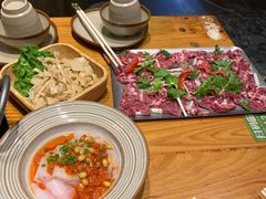 -野山舂·贵州现舂酸汤牛肉(东山店)