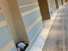 -上海滴水湖皇冠假日酒店
