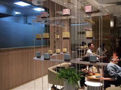 大堂-奈雪的茶(湖滨银泰in77C区PRO店)