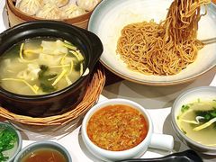 -馋三尺蟹粉小笼(人民广场店)