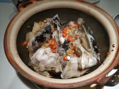 老山姜焗鱼头-原味田园·客家菜·土窑鸡(中航城君尚购物中心店)