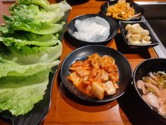 -肉甲韩国木炭烤肉(新壹街1店)