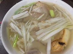 罩火烧-金卯白肉罩火烧