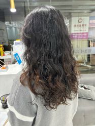 -镁连社·美联社