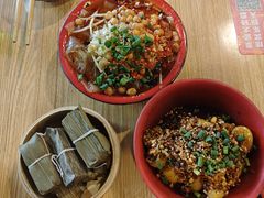 -拐枣巷小串串(财大店)