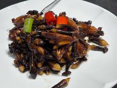 鸡枞菌爆鸡翅-香雪海饭店中餐厅(人民桥店)