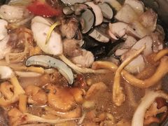 -野菌皇海景野生菌火锅(滨海大道店)