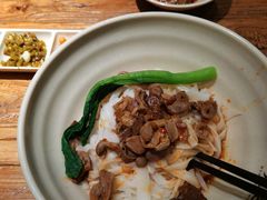 鸡杂干拌粉-湘人龙记老长沙米粉(鸟巢店)