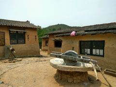 -清风小镇闯关东影视基地