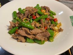 -新白鹿餐厅(百联中环店)