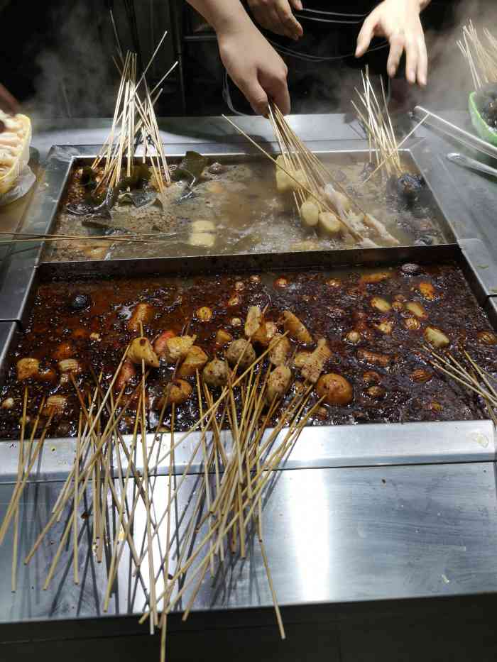 感觉沈阳现在遍地都是池奶奶麻辣串了呢,最近好像很火的样子,我是被