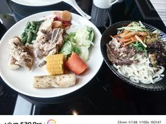 -唐拉雅秀酒店-西锦汇空中BBQ·思创餐厅