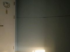 门口就是拐弯-南京金百时酒店(张府园地铁站店)