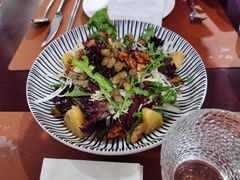 烤菠萝色拉-Golden Lily河内巴黎法越料理餐厅(建国西路店)