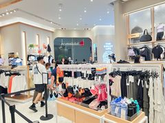 -lululemon athletica(希慎广场店)