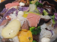 -万记麻辣烫国展总店