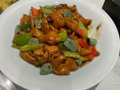 腊八蒜烧肥肠-新侨小馆(东直门北小街店)