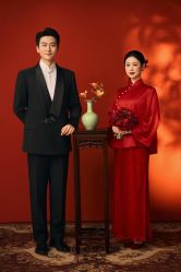 -喜爱高定婚纱摄影