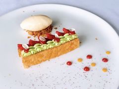 -岷山饭店·THE RIVER HOUSE西餐厅