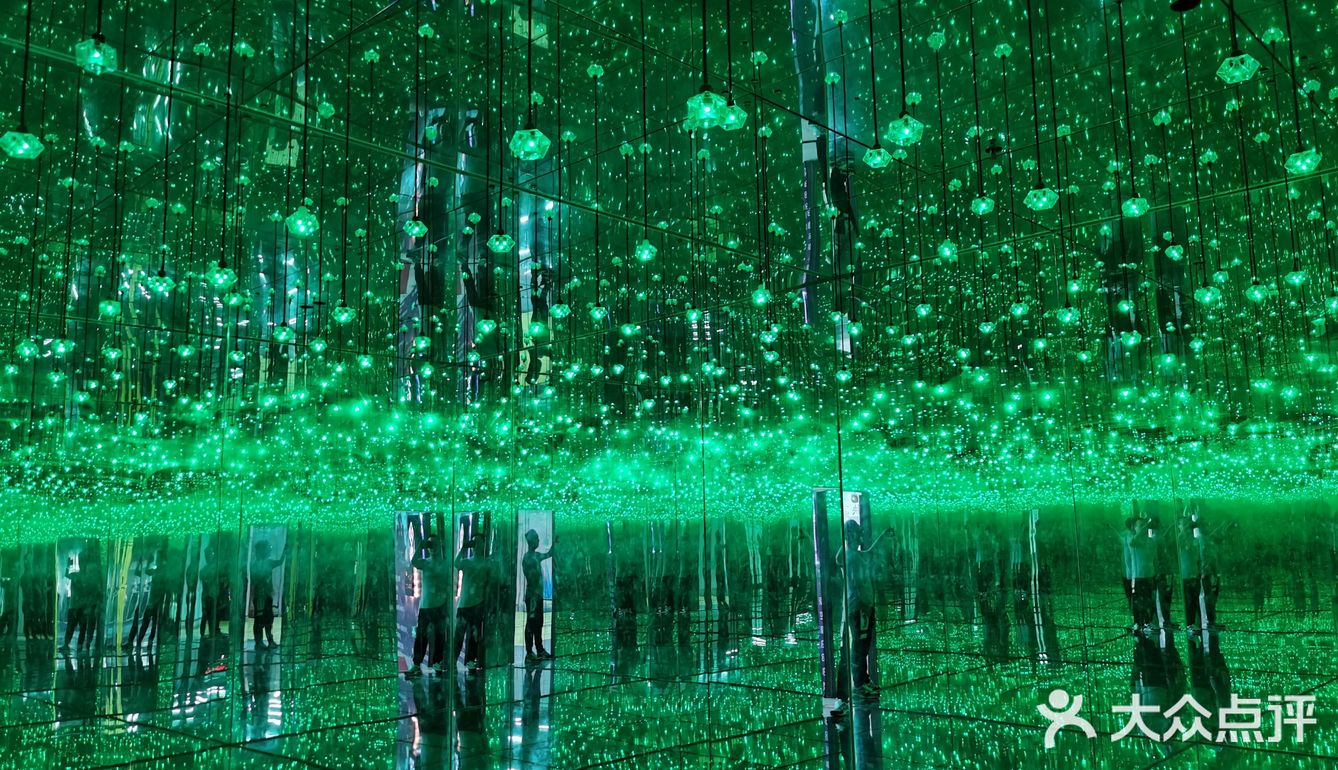 藏了各类宝藏小店的地下商场