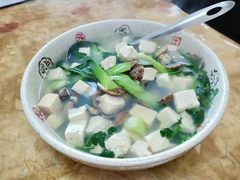 蛤蜊豆腐汤-胖子饺子馆·海鲜家常菜(海军博物馆店)