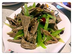西芹黑腐竹-国人川菜(李家村建东街店)