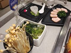 -海底捞火锅(关山保利店)