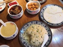 -炉小二铜锅牛蛙•川湘菜(三里屯店)