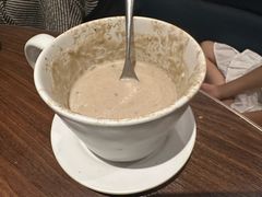 -港丽餐厅(正大店)