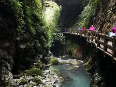 -龙水峡地缝景区