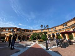 -佛罗伦萨小镇广佛名品奥特莱斯(疏港路店)