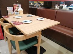 靠窗位-宏状元现熬粥·京味菜(三里河店)