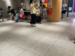 -麦当劳(中山公园龙之梦店)