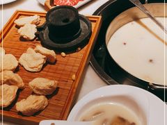 -煲宫猪肚鸡(晶品店)