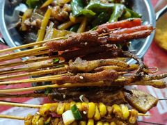 -老街烧烤大排档·地道湖北菜·龙虾馆(汉口火车站店)