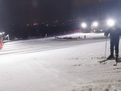 -采薇庄园四季滑雪场