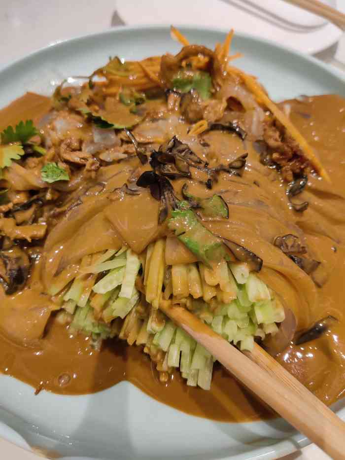北李妈妈菜(望京凯德mall店)-"一家东北菜味道还不错「妈妈大拉皮」菜