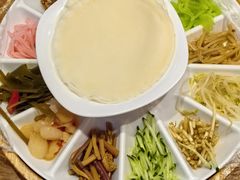 -怪噜范·老贵阳街头名小吃(鸿通城店)