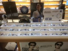-优医视平价眼镜蔡司依视路折扣工厂店(十里堡店)